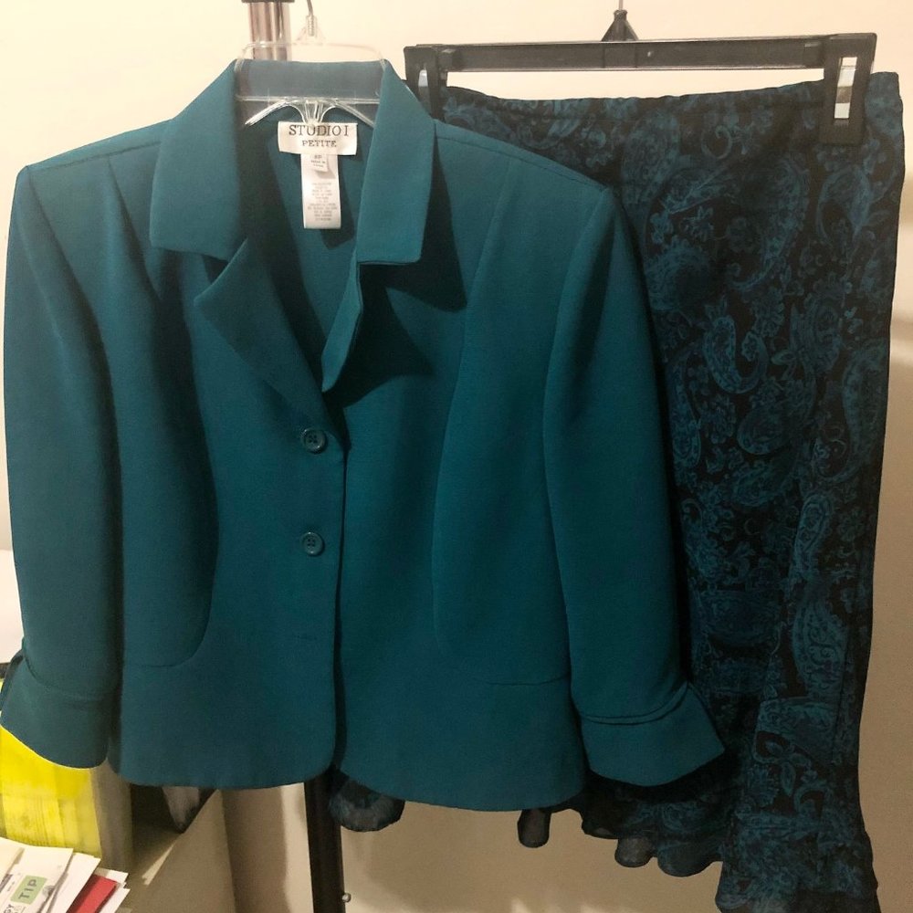 STUDIO I Vintage 2 pc. Solid Dark Green Blazer Suit and Paisley Skirt Set